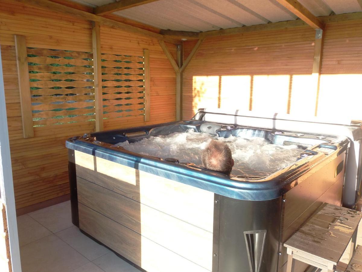 Roulotte Acces Privatif Spa Pauilhac Εξωτερικό φωτογραφία